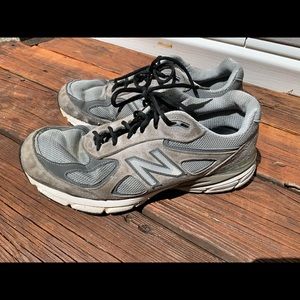 Men’s new balance shoes